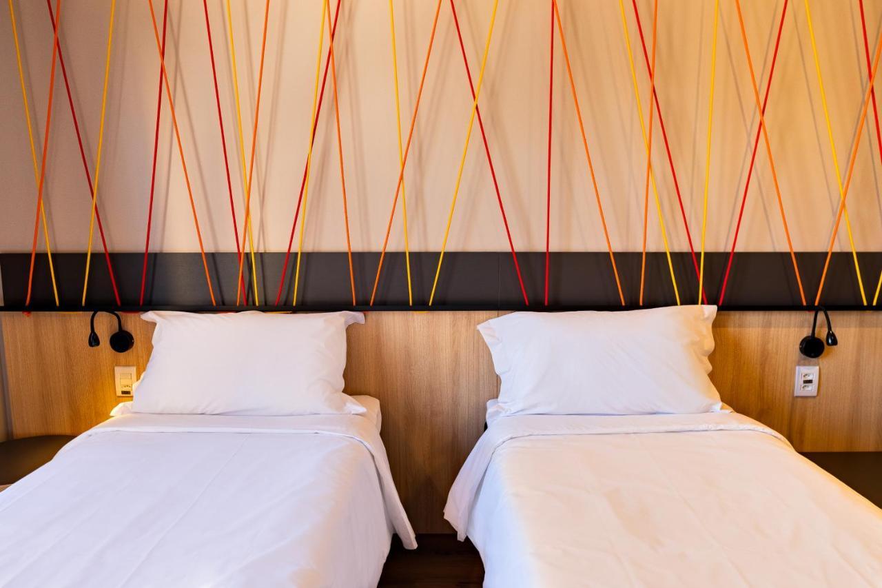 Hotel Ibis Styles Porto Alegre Moinhos De Vento Exterior foto